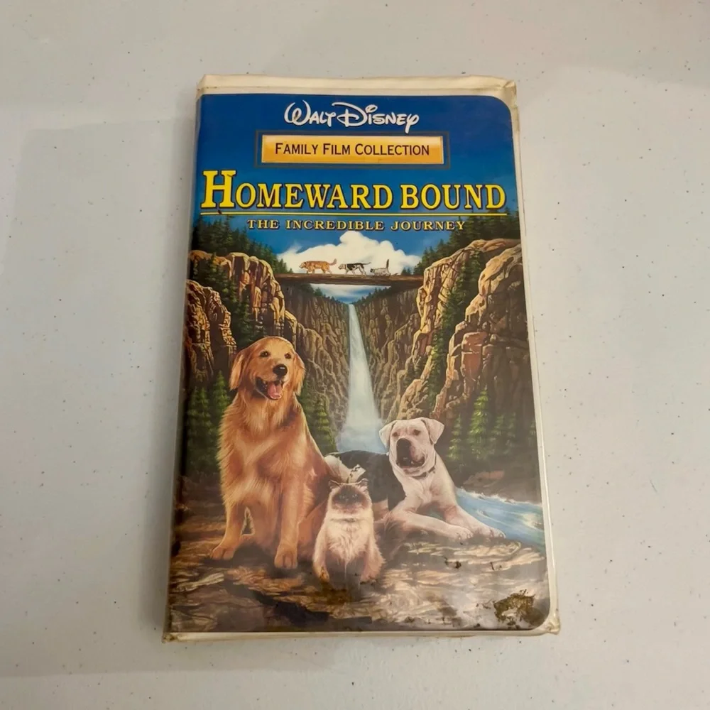 💙 Disney’s Family Collection Homeward Bound VHS Movie 6779
